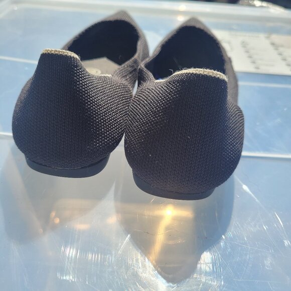 Black Rothy's Pointed Toe Flats sz 6 - Picture 2 of 2